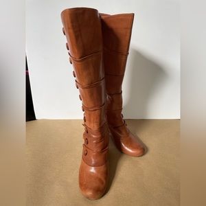 Miz Mooz Siri Boots, Whiskey